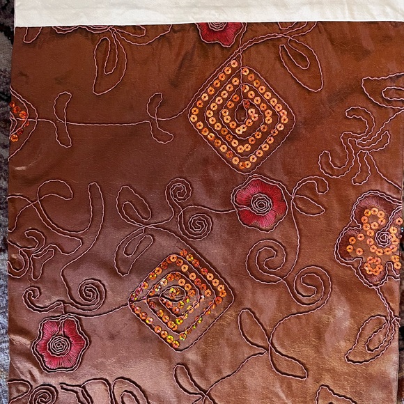 Beautiful Set Of Six Chopsticks & Silk Placemats w Sequins RUST Color - Picture 5 of 12